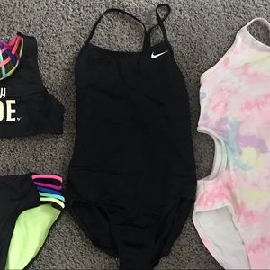 Girls Nike one piece bathing suit